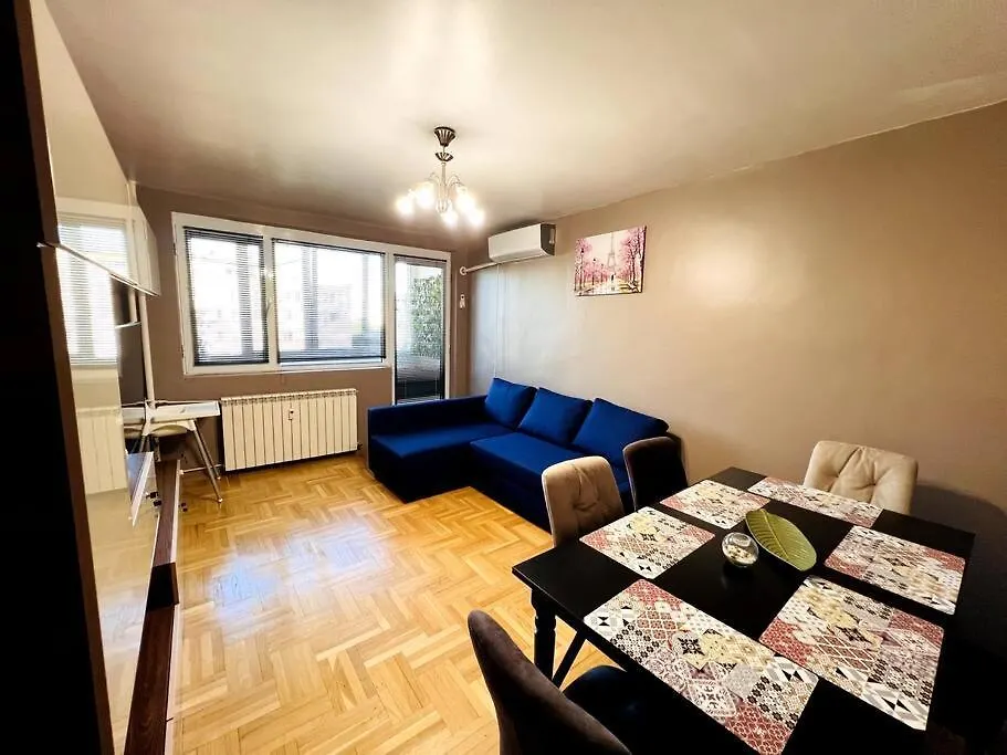 Ferienwohnung Central Royal Luxury Flat With 2 Bdr & 2 Balconies Bukarest